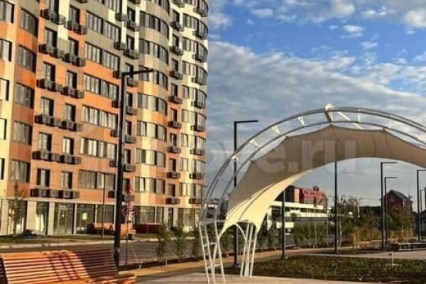 Найти недорогие квартиры в Краснодаре.                                     Продажа 1-комнатной квартиры, 40.5 м², Краснодар, ул. кирилла россинского,                                                     3/1